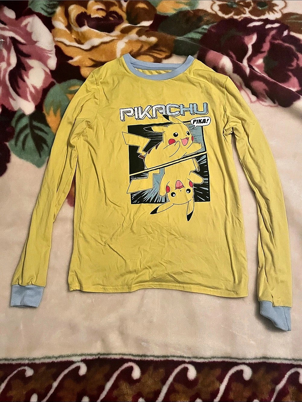 Pokémon Pikachu Long Sleeve Graphic Tee Girls XL (14/16)